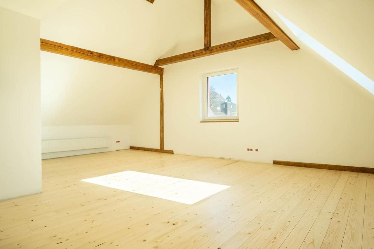 Kinderklinik Dachwohnung - Signal Hill 1A Siegen Esterno foto
