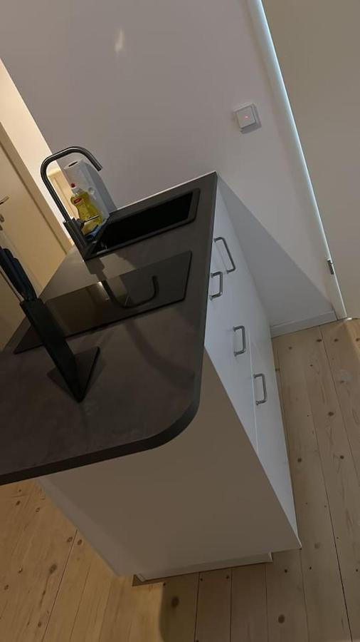 Kinderklinik Dachwohnung - Signal Hill 1A Siegen Esterno foto