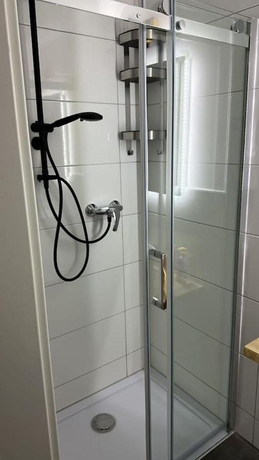 Kinderklinik Dachwohnung - Signal Hill 1A Siegen Esterno foto