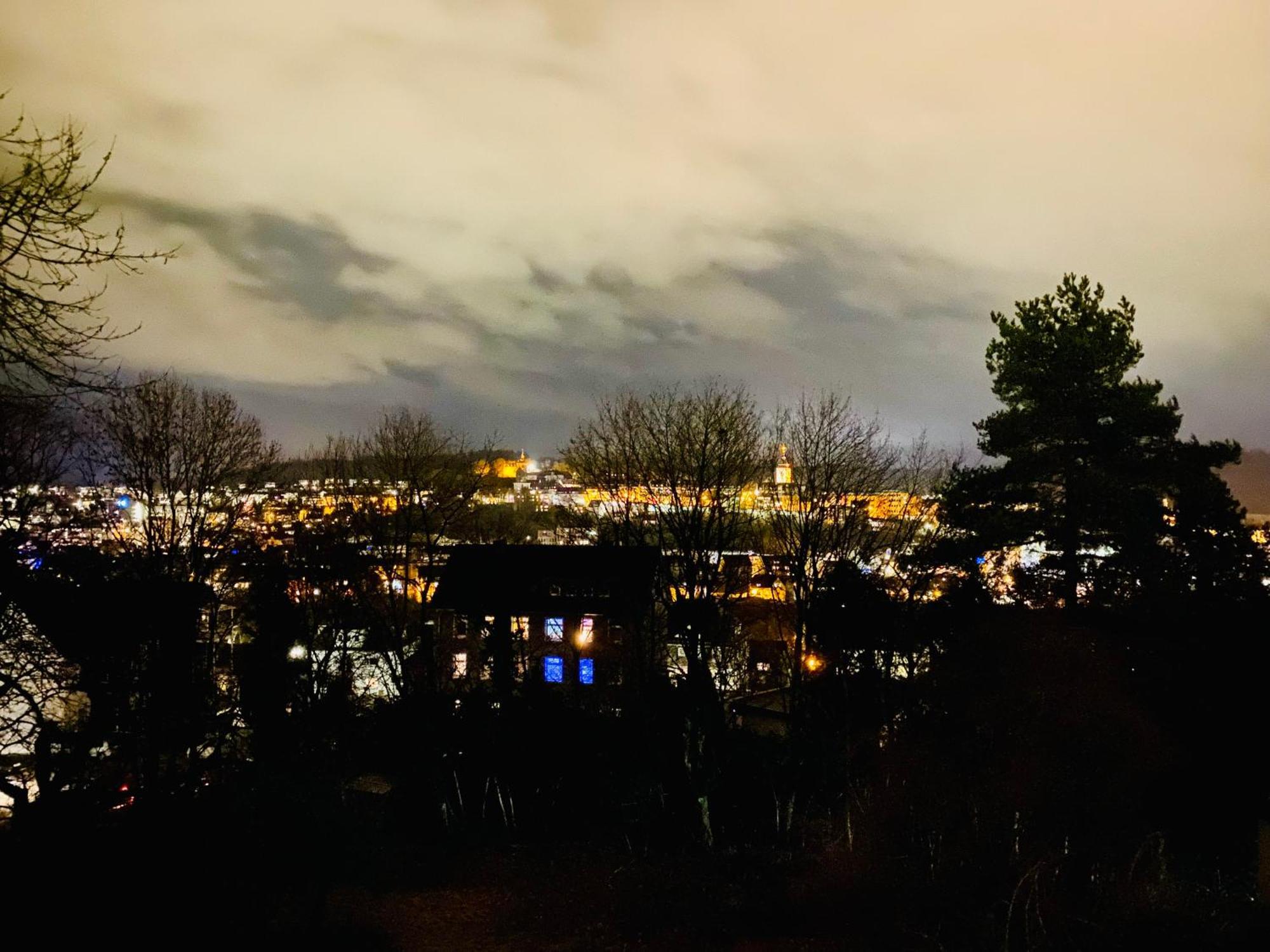 Kinderklinik Dachwohnung - Signal Hill 1A Siegen Esterno foto
